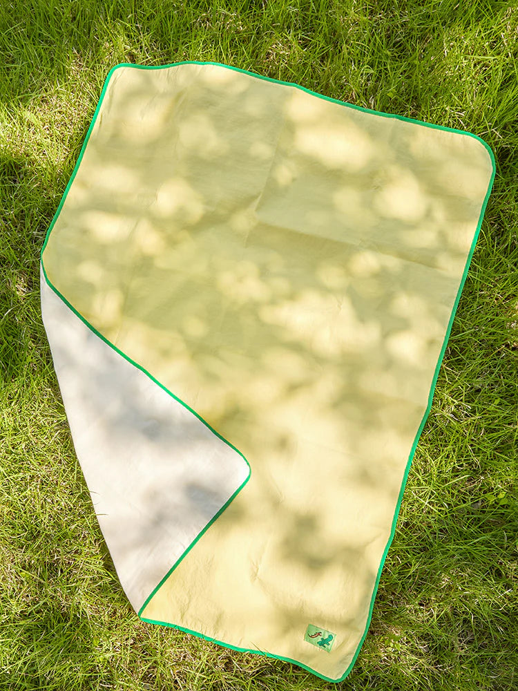 Joguman Brachio & Woody Throw Away Picnic Mat & Pouch Set