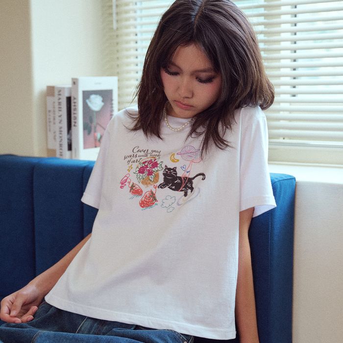 DTP Doodle Art Crop Short Sleeve T-Shirt