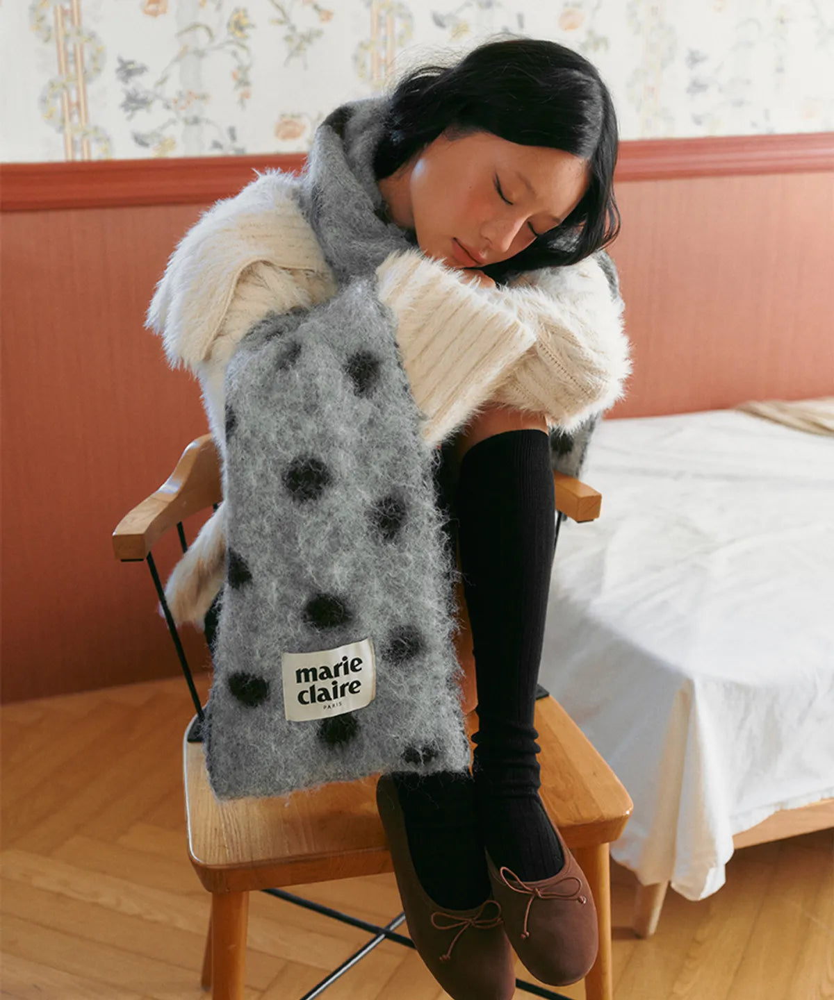 [2025」Dot reversible wool muffler