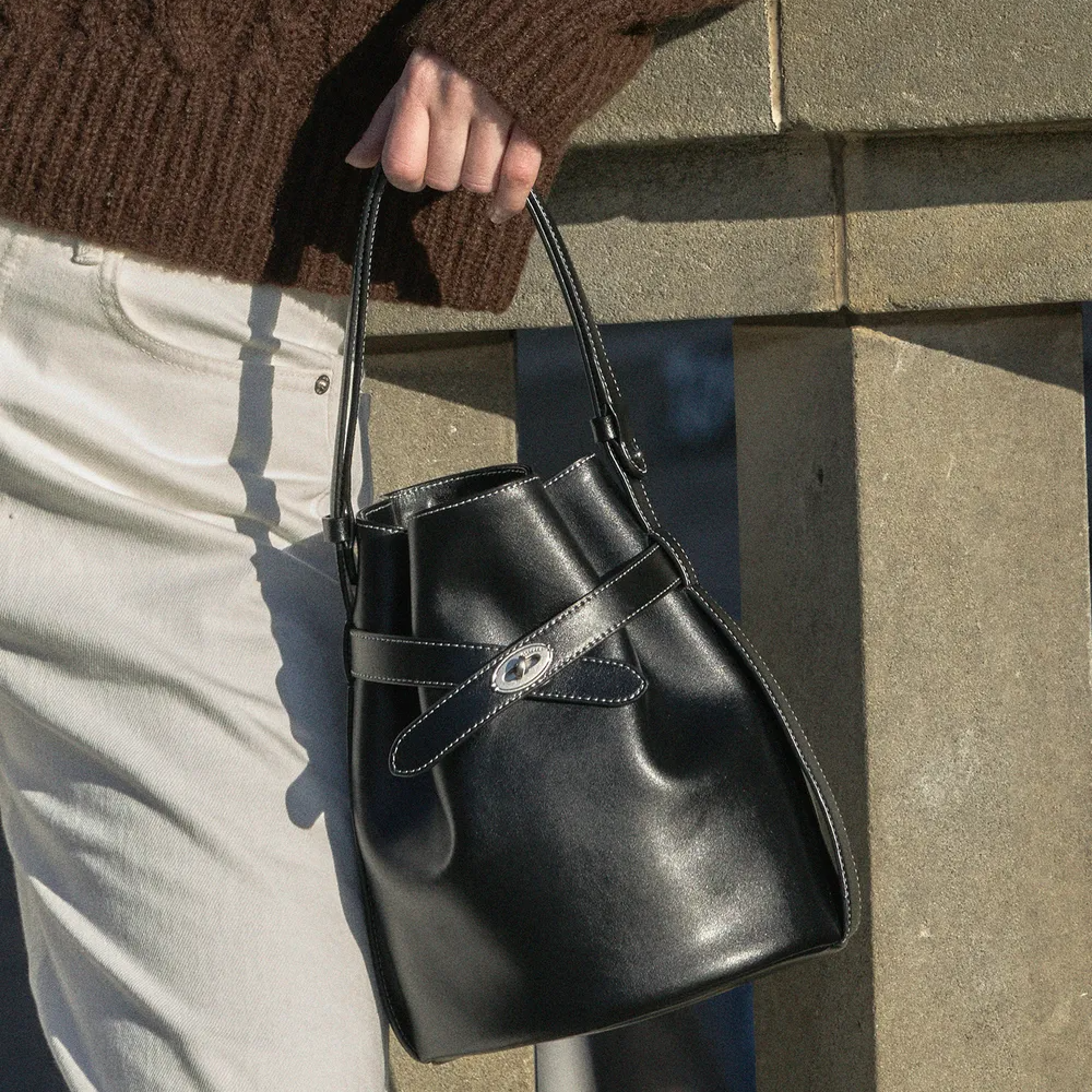 Classic Belt Bucket Bag