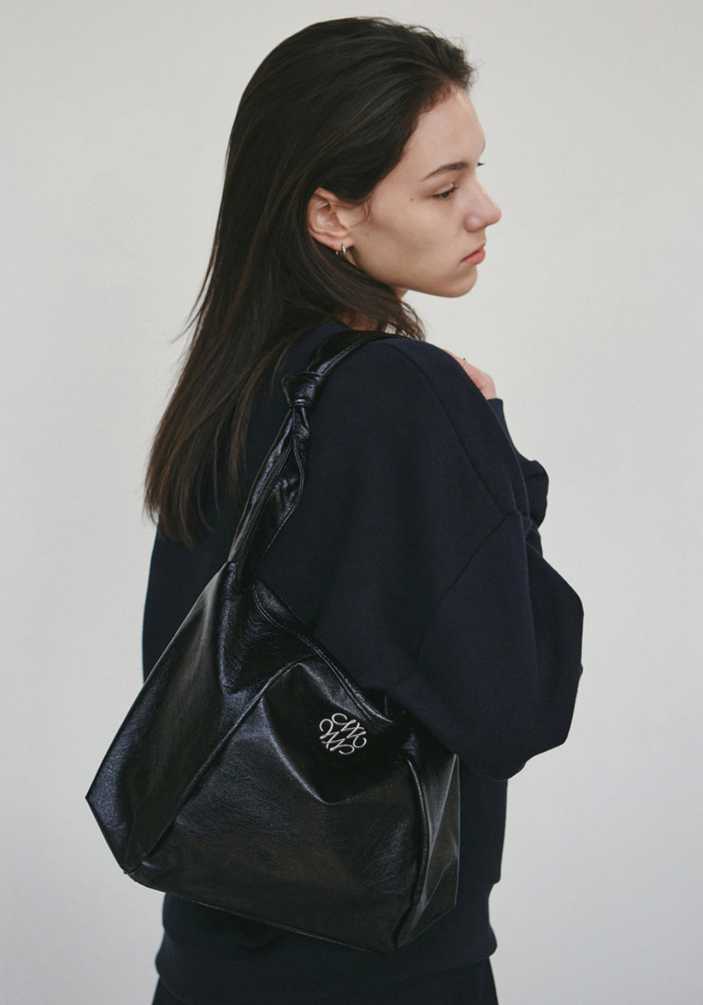 NICOLE SQUARE SHOULDER BAG
