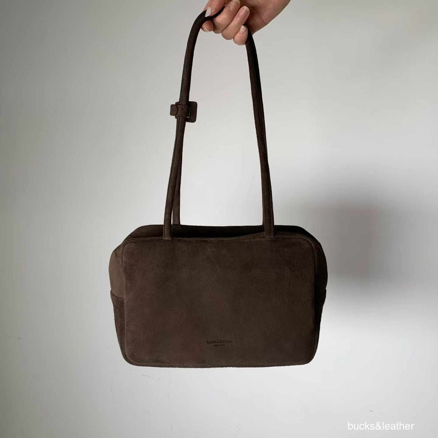 ♥︎bucks&leather♥︎25FW 真皮正方形簡約保齡球包