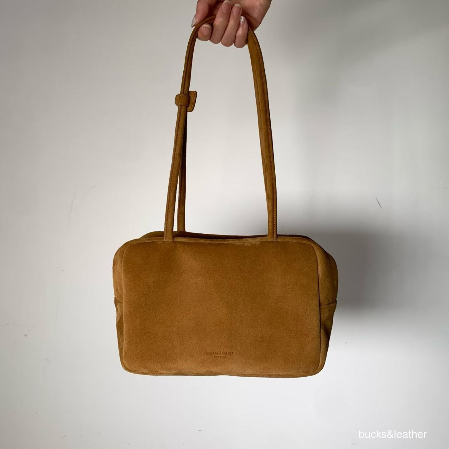 ♥︎bucks&leather♥︎25FW 真皮正方形簡約保齡球包