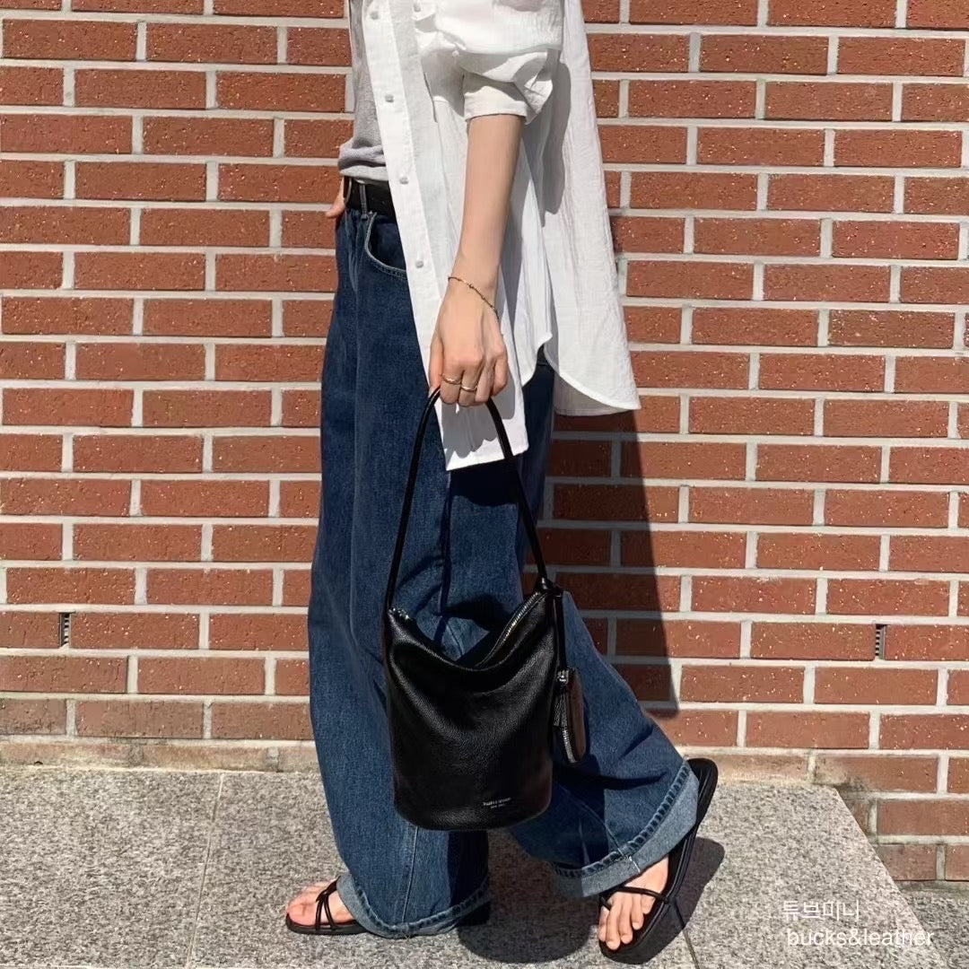 ♥︎bucks&leather♥︎25FW 真皮簡約水桶包(S Size) (贈送圓形散子包)