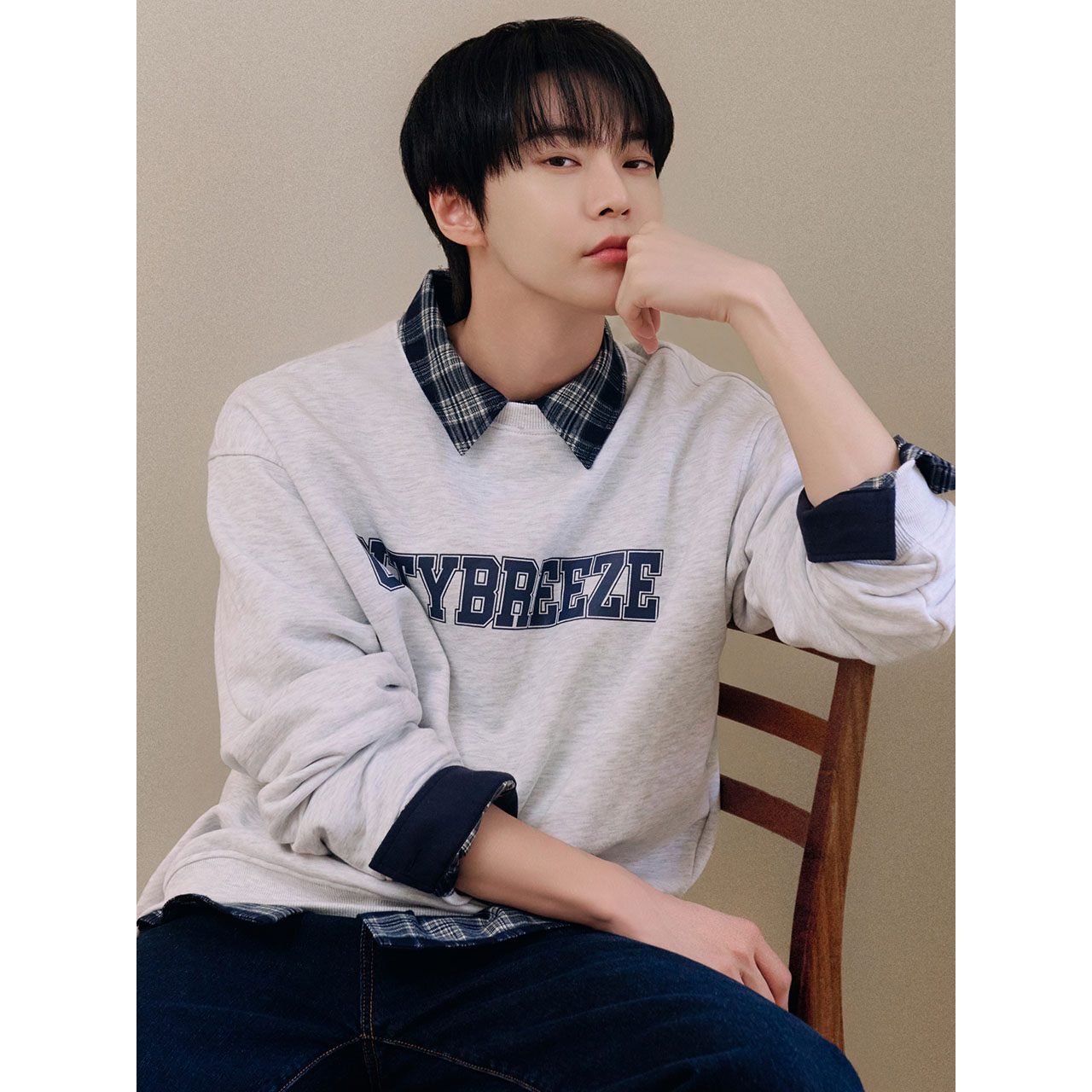 ESSENTIAL BIG LOGO SWEATSHIRT