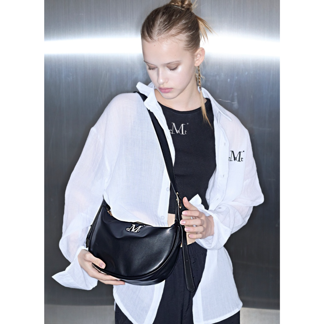 MERLIN COMPACT LEATHER SHOULDER BAG UNISEX