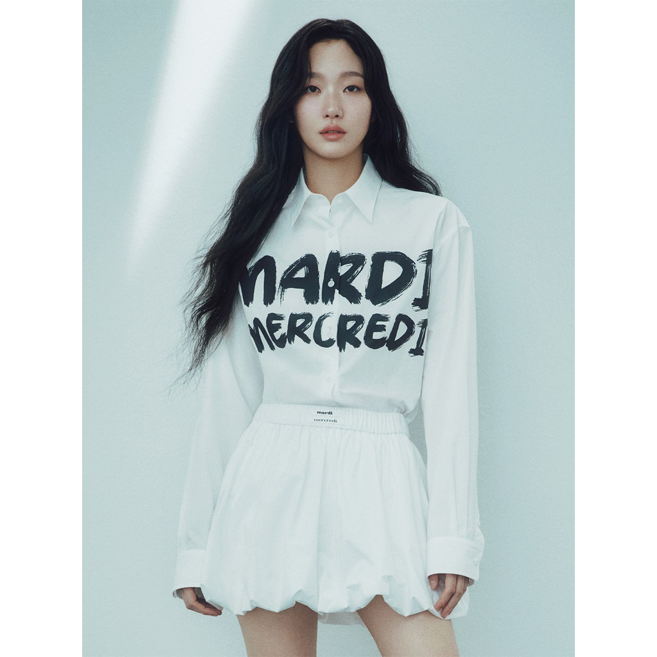 SHIRT BRUSH LOGO CONTRAST