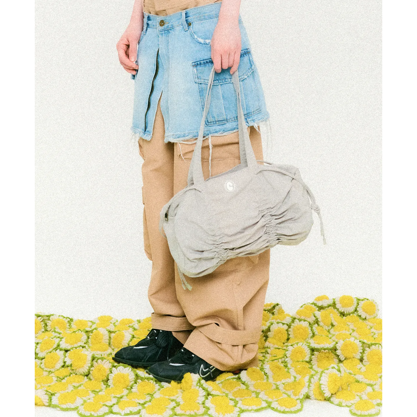 Hammer String Shoulder Bag
