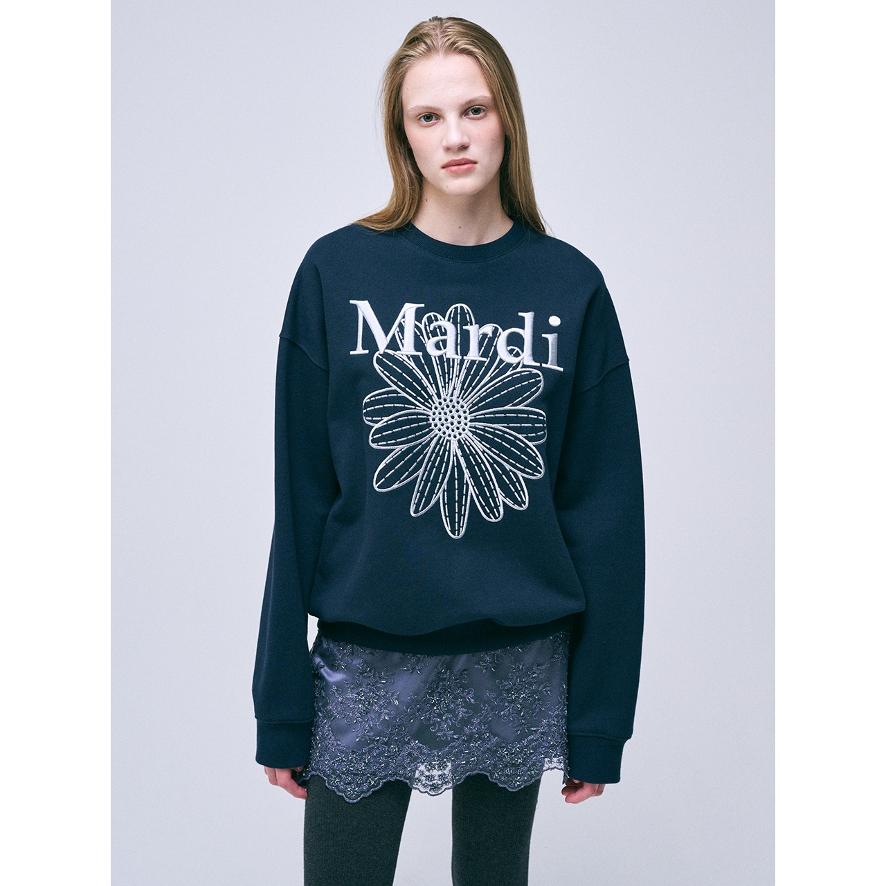 SWEATSHIRT FLOWERMARDI NEEDLEWORK