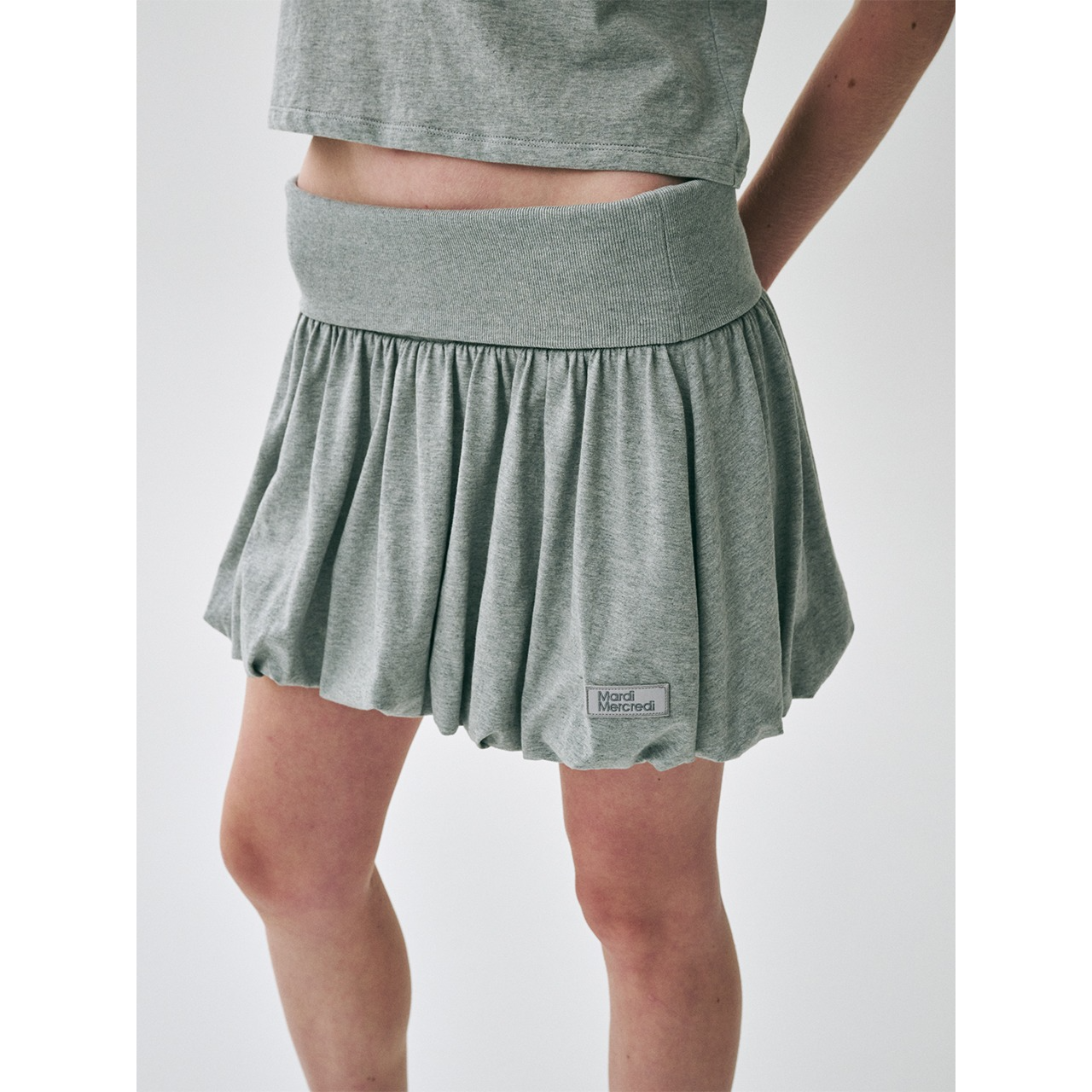 VOLUME MINI SKIRT