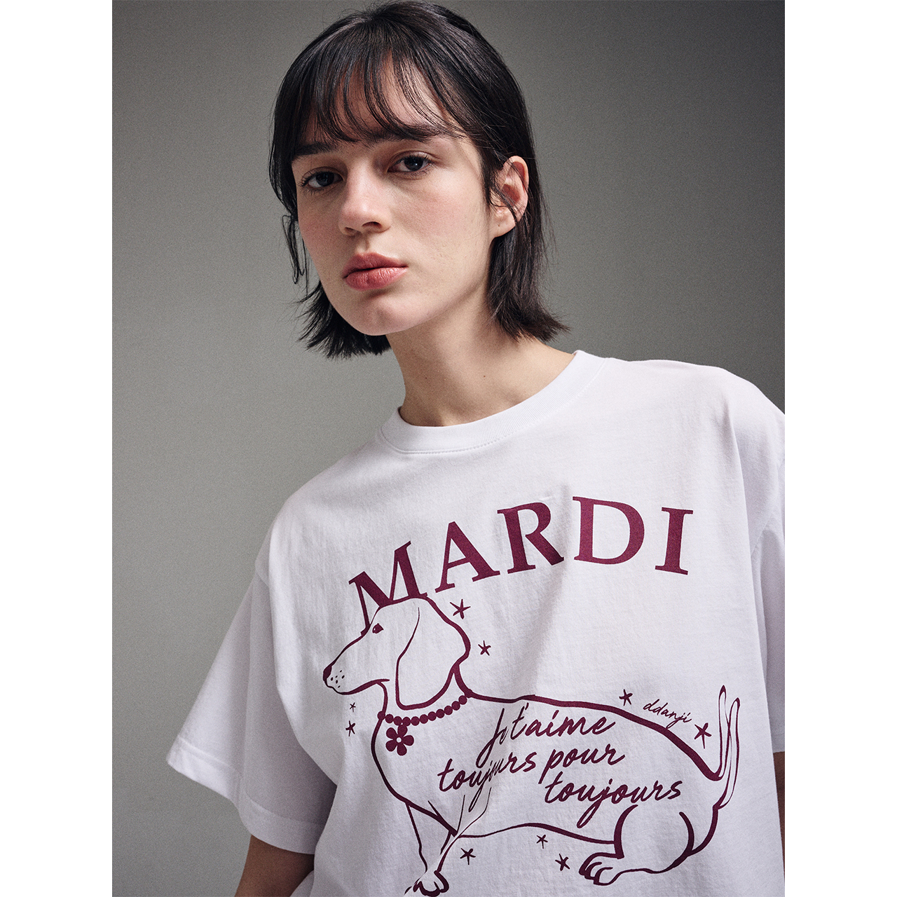 TSHIRT SWING THE TAIL DDANJI FLOWER CHOKER