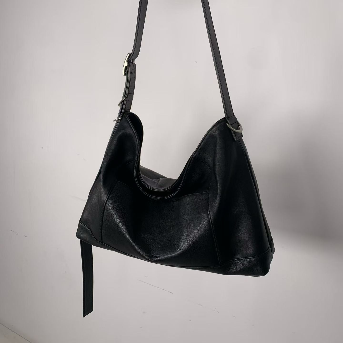 ♥︎bucks&leather♥︎25FW 真皮多功能斜揹袋