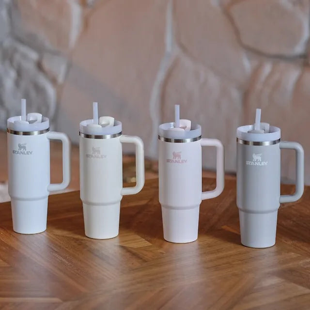 Quencher H2.0 Flowstate Tumbler 887ml