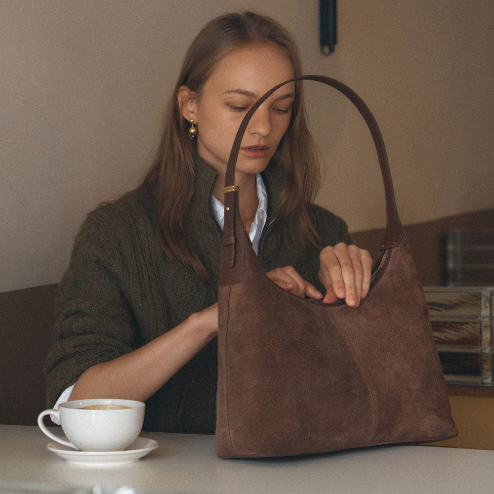 Veneta Hobo Bag Medium