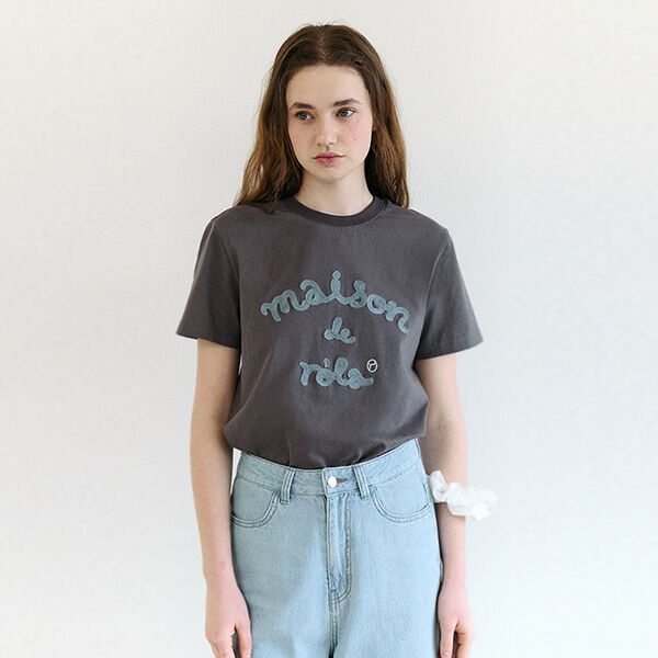 MAISON DE ROLA EMBROIDERY T-SHIRT