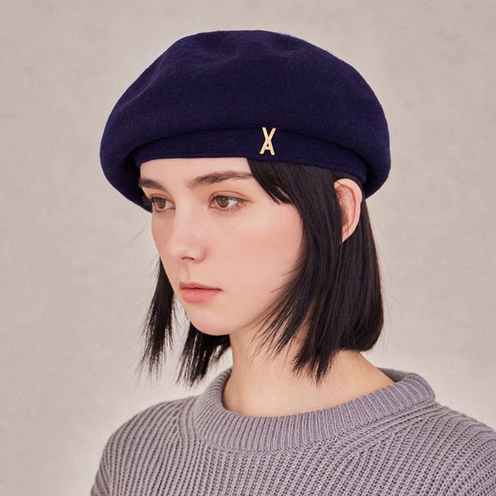 Stud Logo Wool Beret