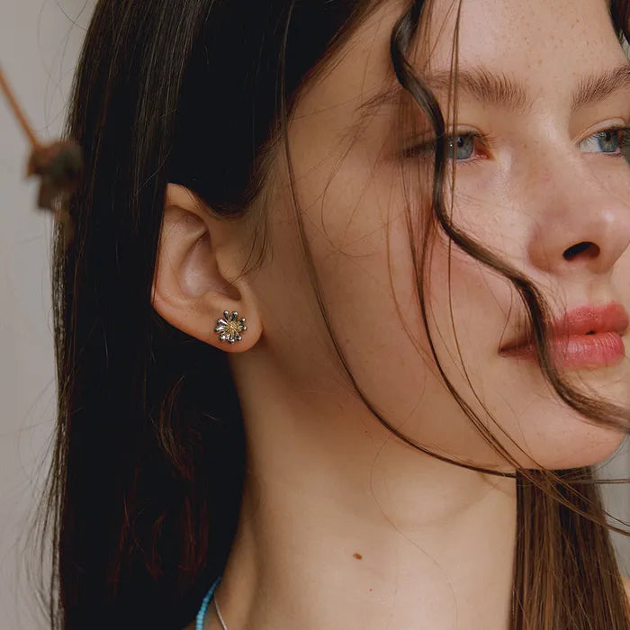 Nature Daisy Earrings