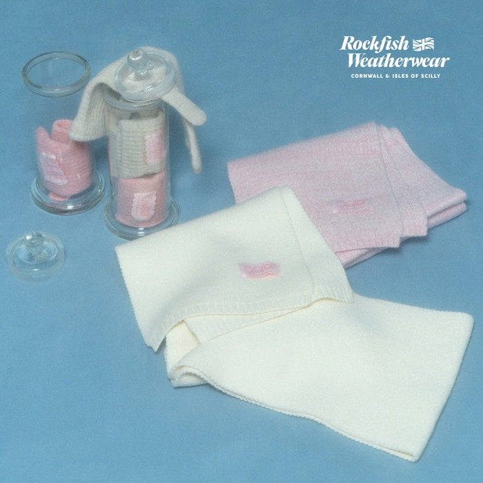 FLUFFY MUFFLER & GLOVES HOLIDAY SET