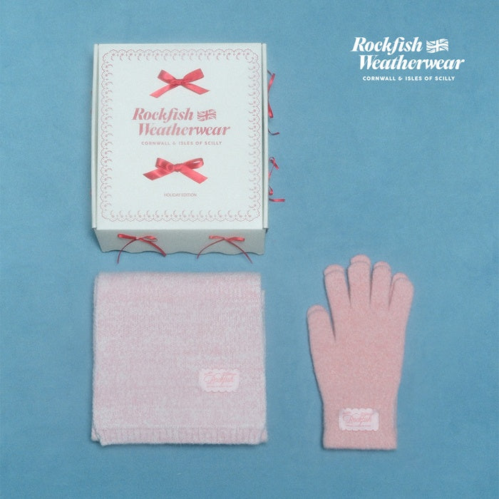 FLUFFY MUFFLER & GLOVES HOLIDAY SET