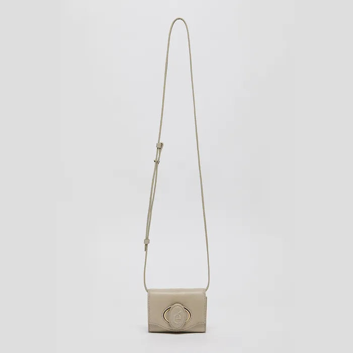 Oval Card Bag