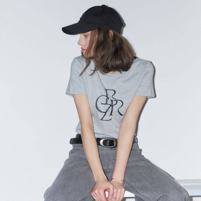 GRAPHIC BASIC SHORT-SLEEVE T-SHIRT