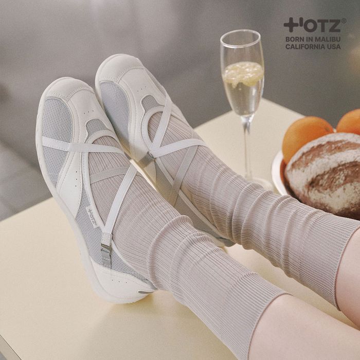 OTZ ROMARY BANDING FLAT SNEAKERS