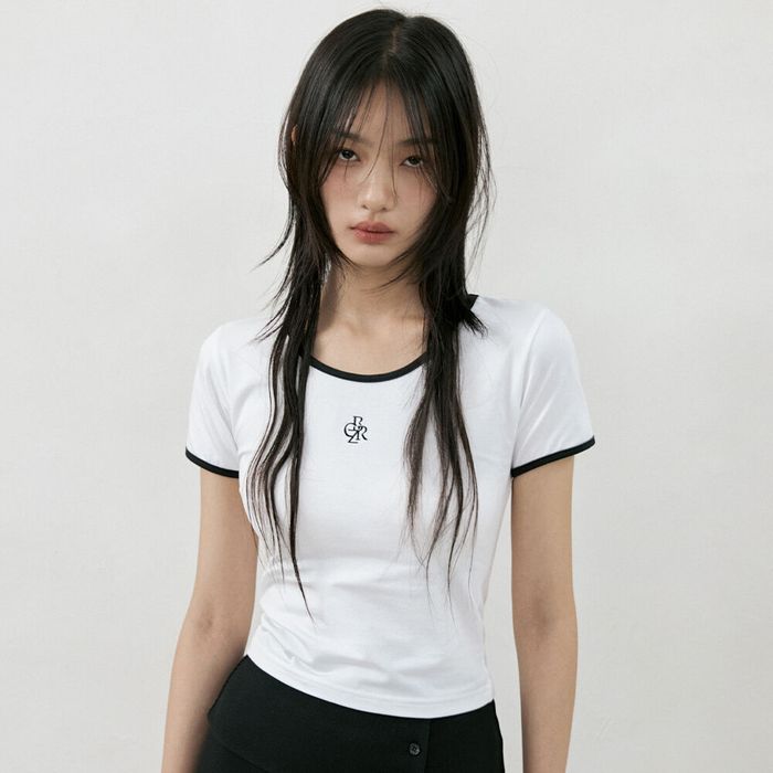 LINE POINT SLIM T-SHIRT