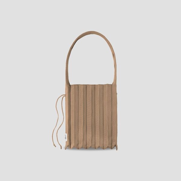 Lucky Pleats Knit (M) Medium
