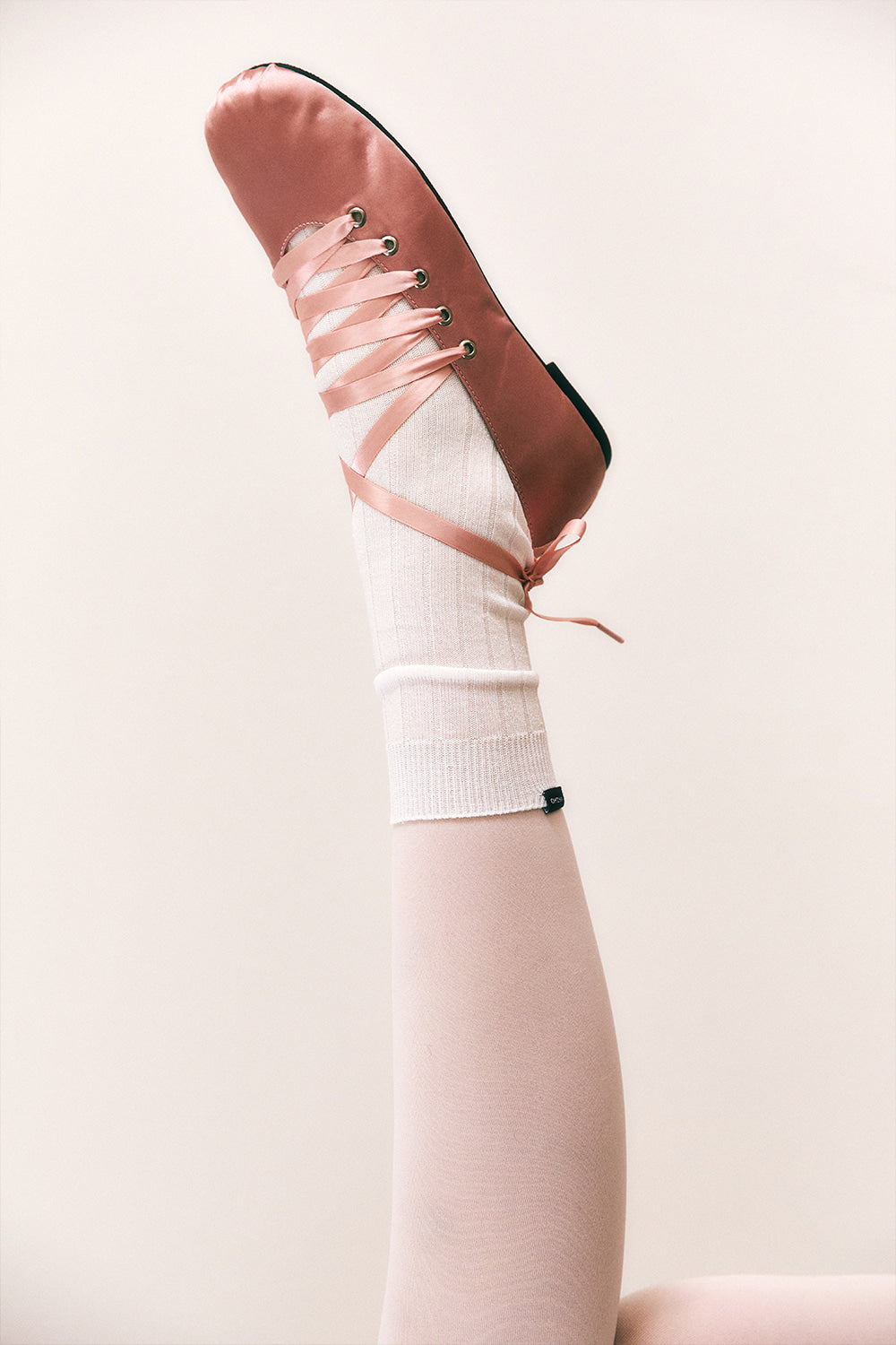 DOLPHIN LACE UP FLATS / PINK