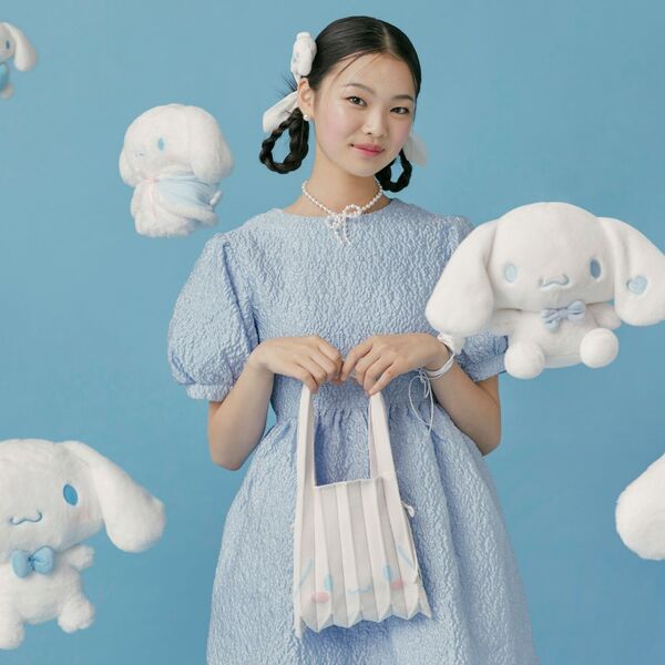 Lucky Pleated Knit Small Cinnamoroll - Cream White