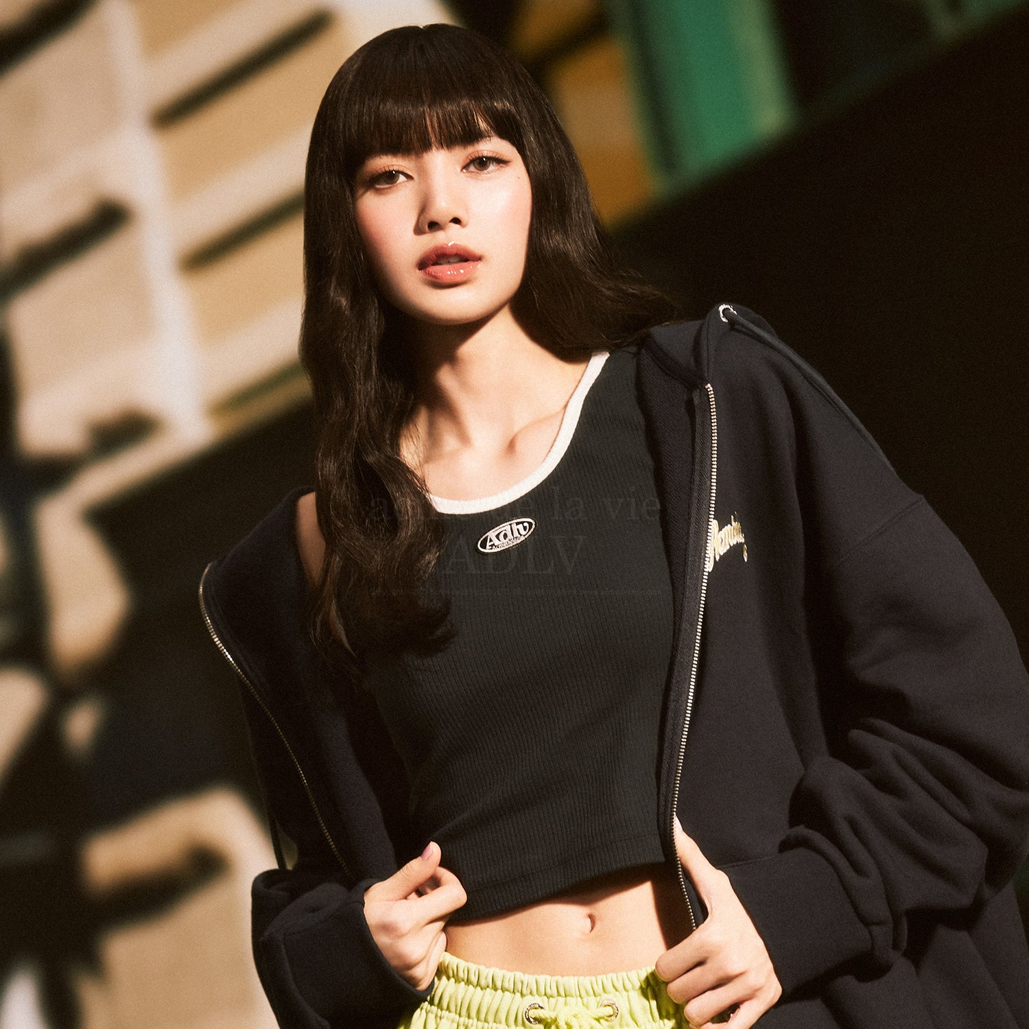 [Acmé de la Vie] ADLV X LISA CIRCLE WAPPEN CROP TANK TOP - NAVY