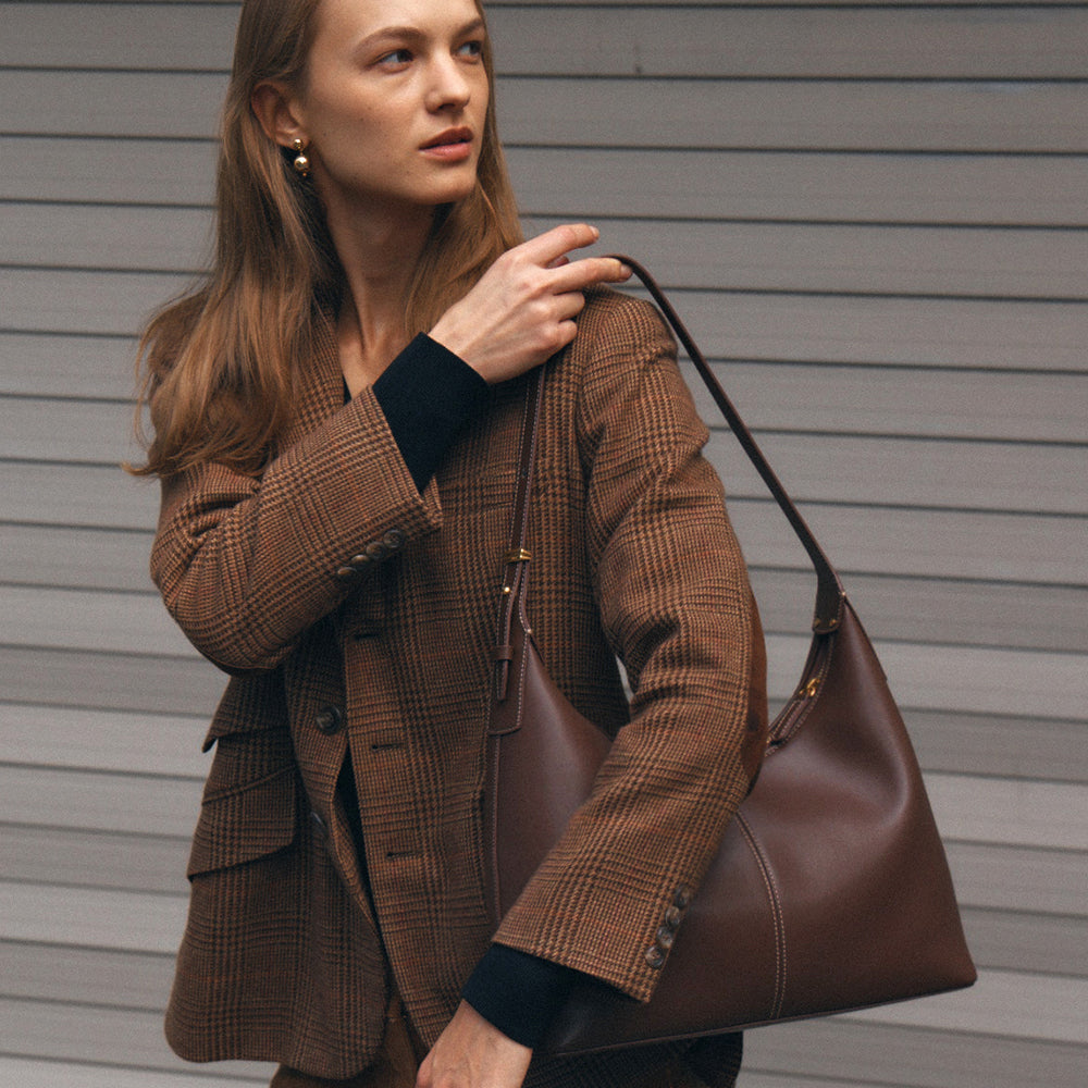Veneta Hobo Bag Medium