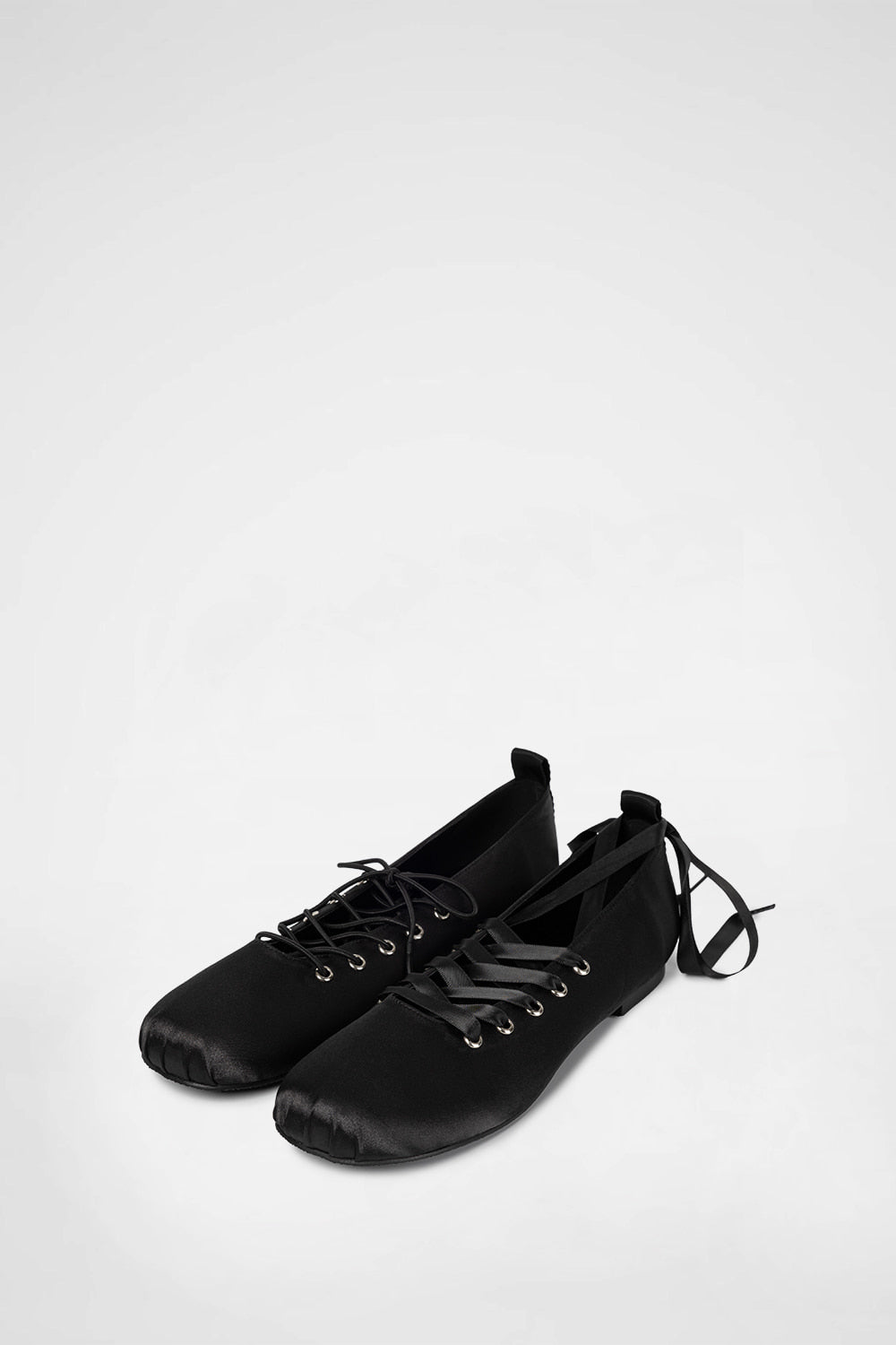 DOLPHIN LACE UP FLATS / BLACK