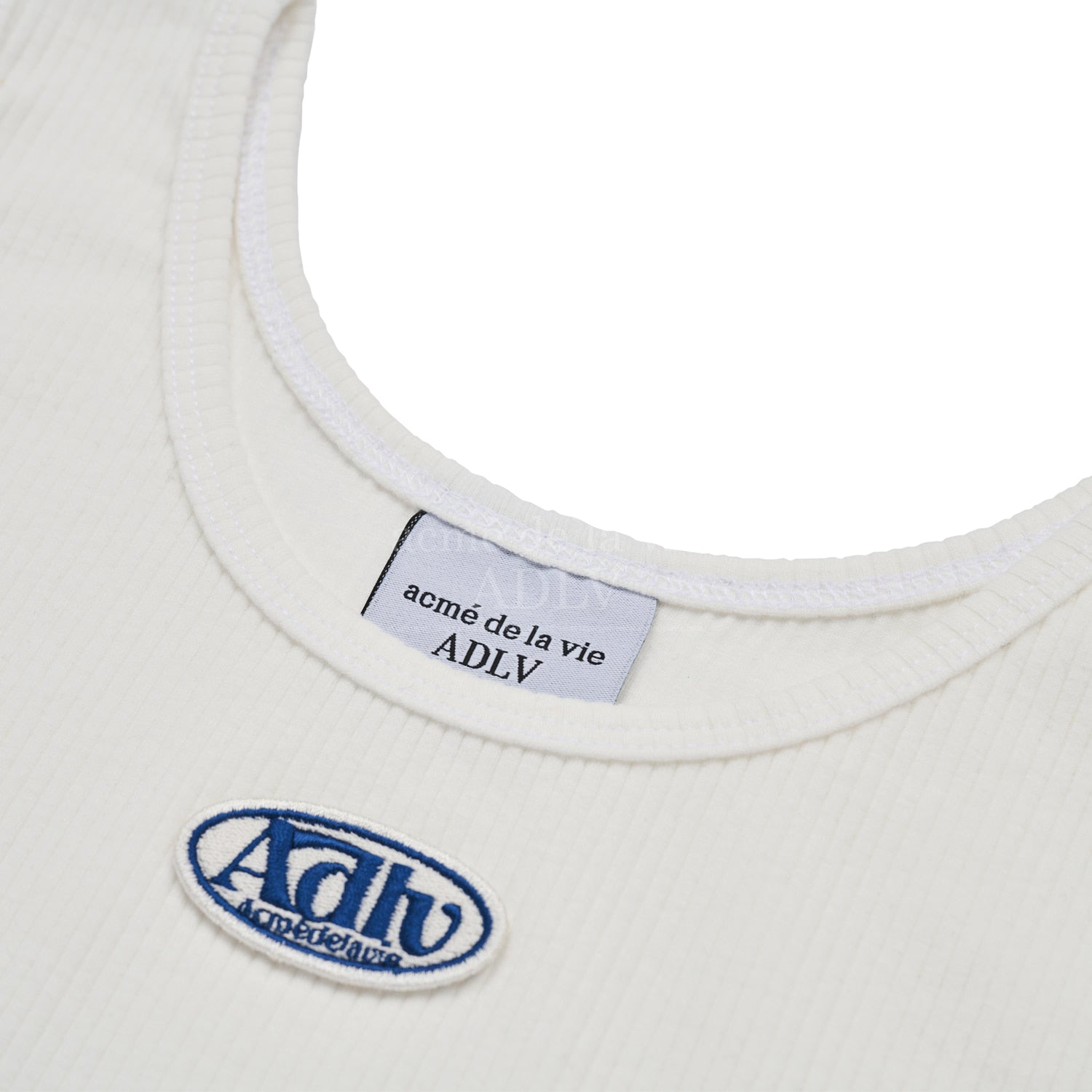 [Acmé de la Vie] ADLV X LISA CIRCLE WAPPEN CROP TANK TOP - WHITE