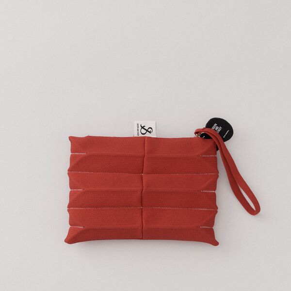 Lucky Pleated Knit Clutch Small Hello Kitty - Barbados Red