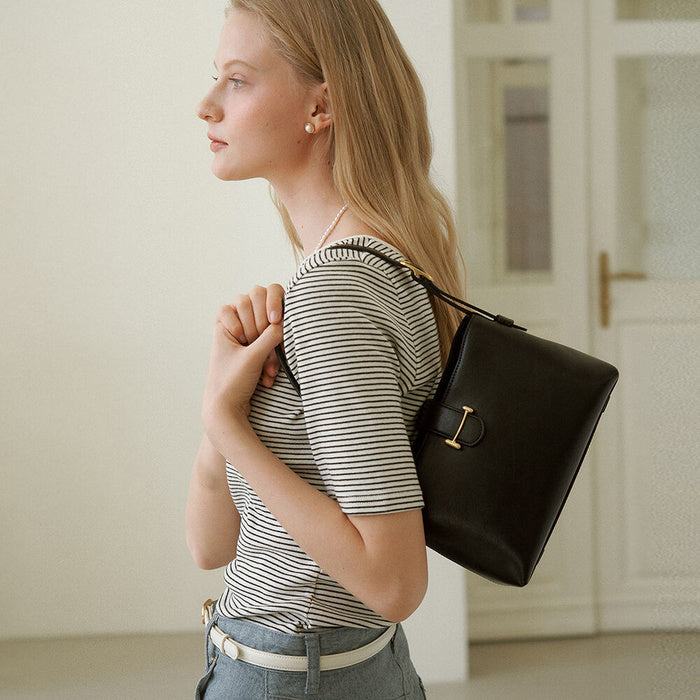 Betty Hobo Small