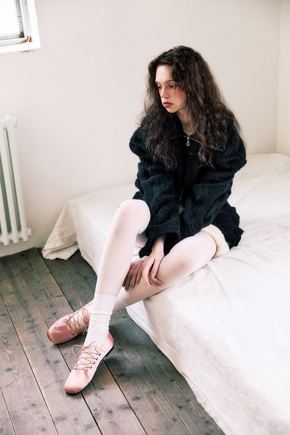 DOLPHIN LACE UP FLATS / PINK