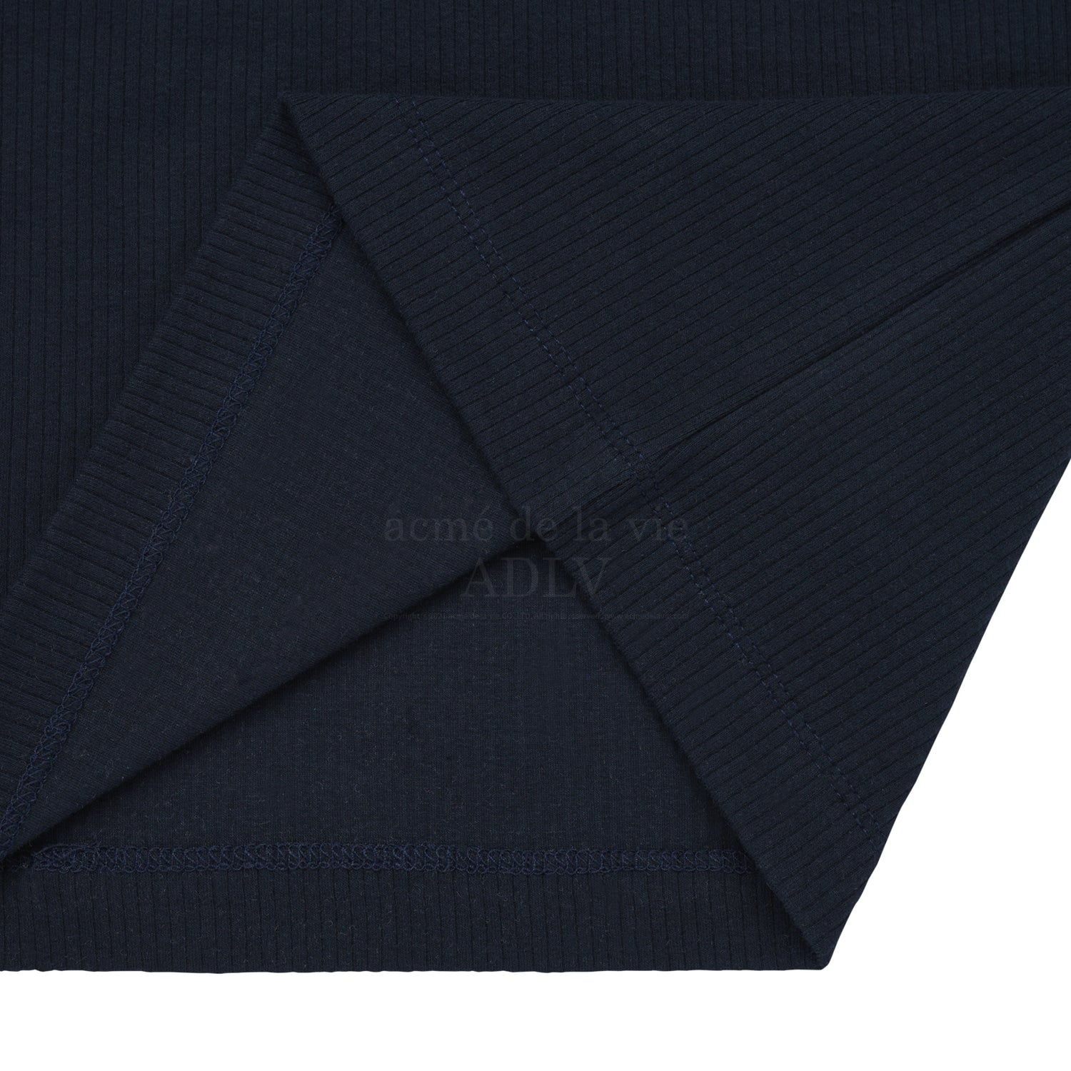 [Acmé de la Vie] ADLV X LISA CIRCLE WAPPEN CROP TANK TOP - NAVY