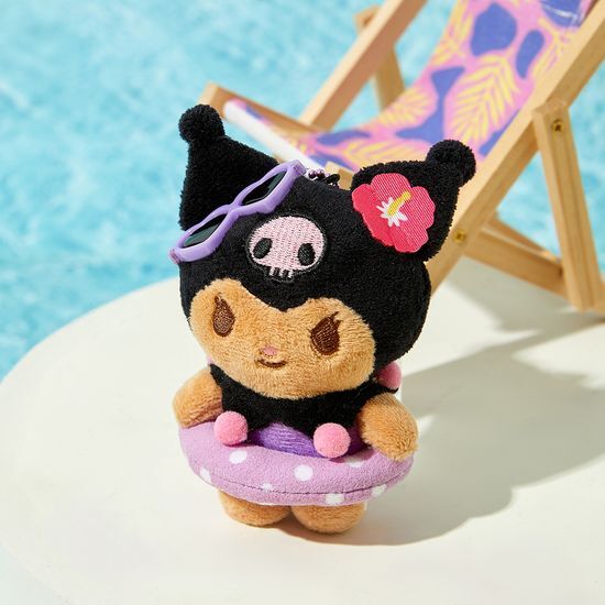 曬黑 Sanrio 系列 公仔吊飾♥︎♥︎♥︎預告：布甸狗 & 肉桂狗將於7月尾8月頭返貨，現接受開放預購～限購數量有限，愈早下單愈大機會擁有！