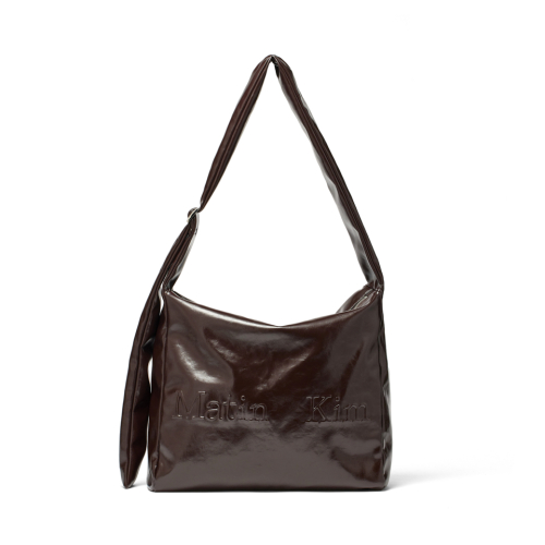 EMBOSSED LOGO LEATHER SHOULDER BAG