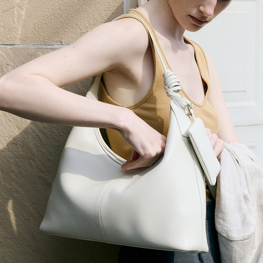 Veneta Hobo Bag Medium