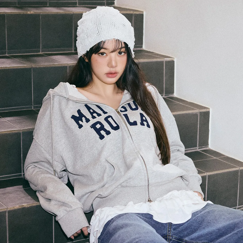 MAISON DE ROLA EMBROIDERY HOOD ZIP-UP