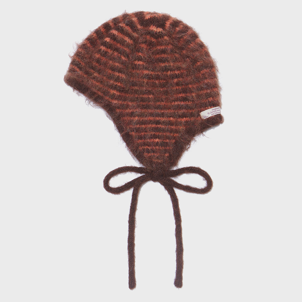 SHAGGY KNIT FLAP CAP