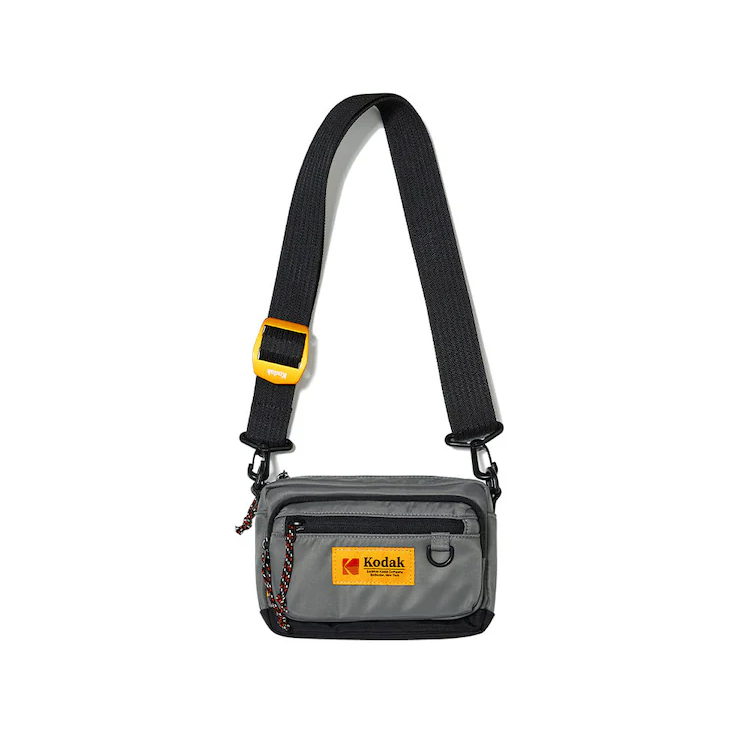 ESSENTIAL SQUARE MINI CROSSBODY BAG 2.0