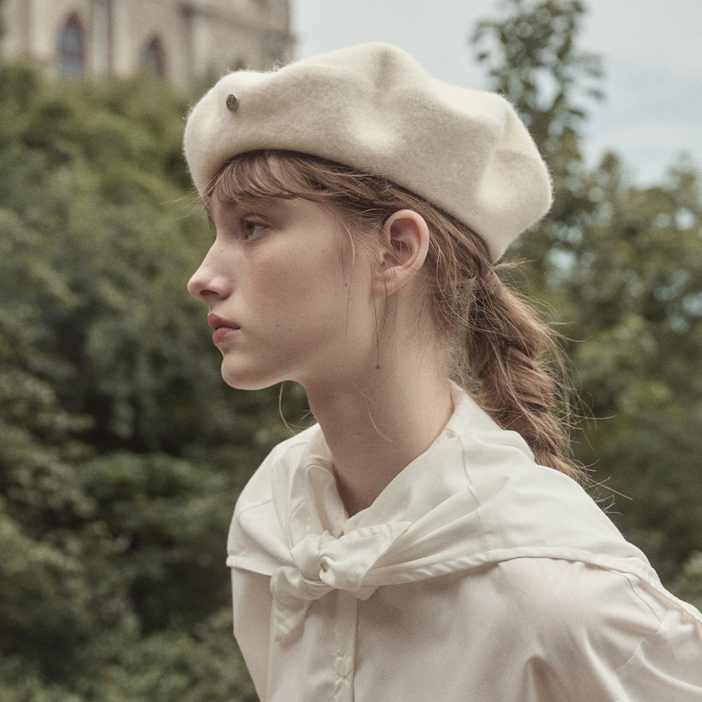 FLAT WOOL BERET