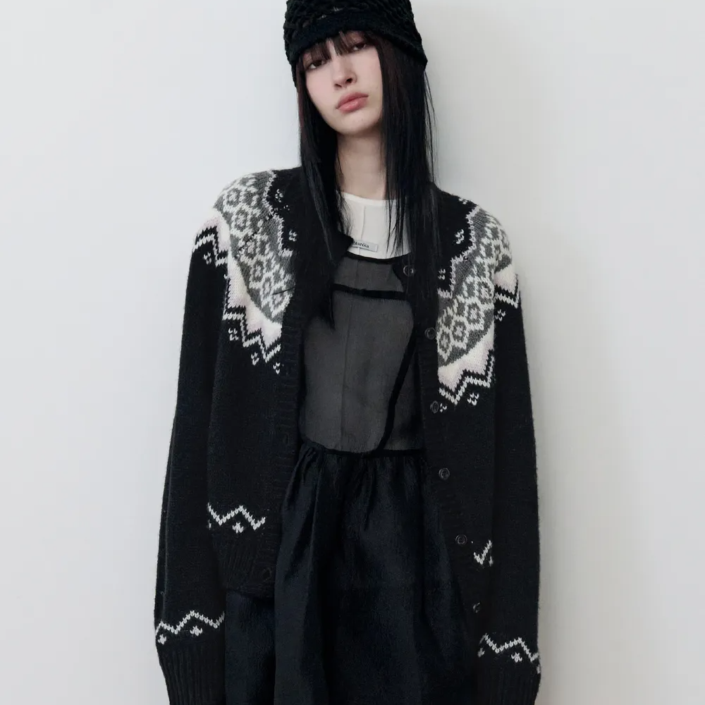 COWICHAN JACQUARD KNIT CARDIGAN