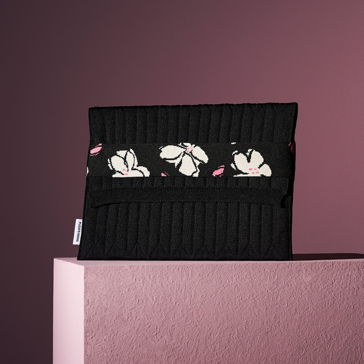 [Cherry Blossom Edition] Air Knit Laptop Pouch