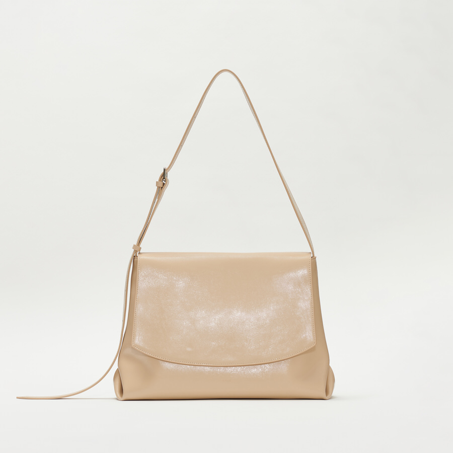 Kiki Messenger Bag Wrinkled