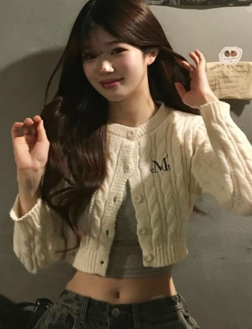 MUCENT BESTER CROP ROUND NECK KNIT CARDIGAN