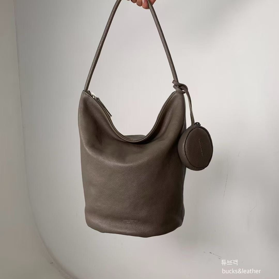 ♥︎bucks&leather♥︎25FW 真皮簡約水桶包（L Size） （贈送圓形散子包）
